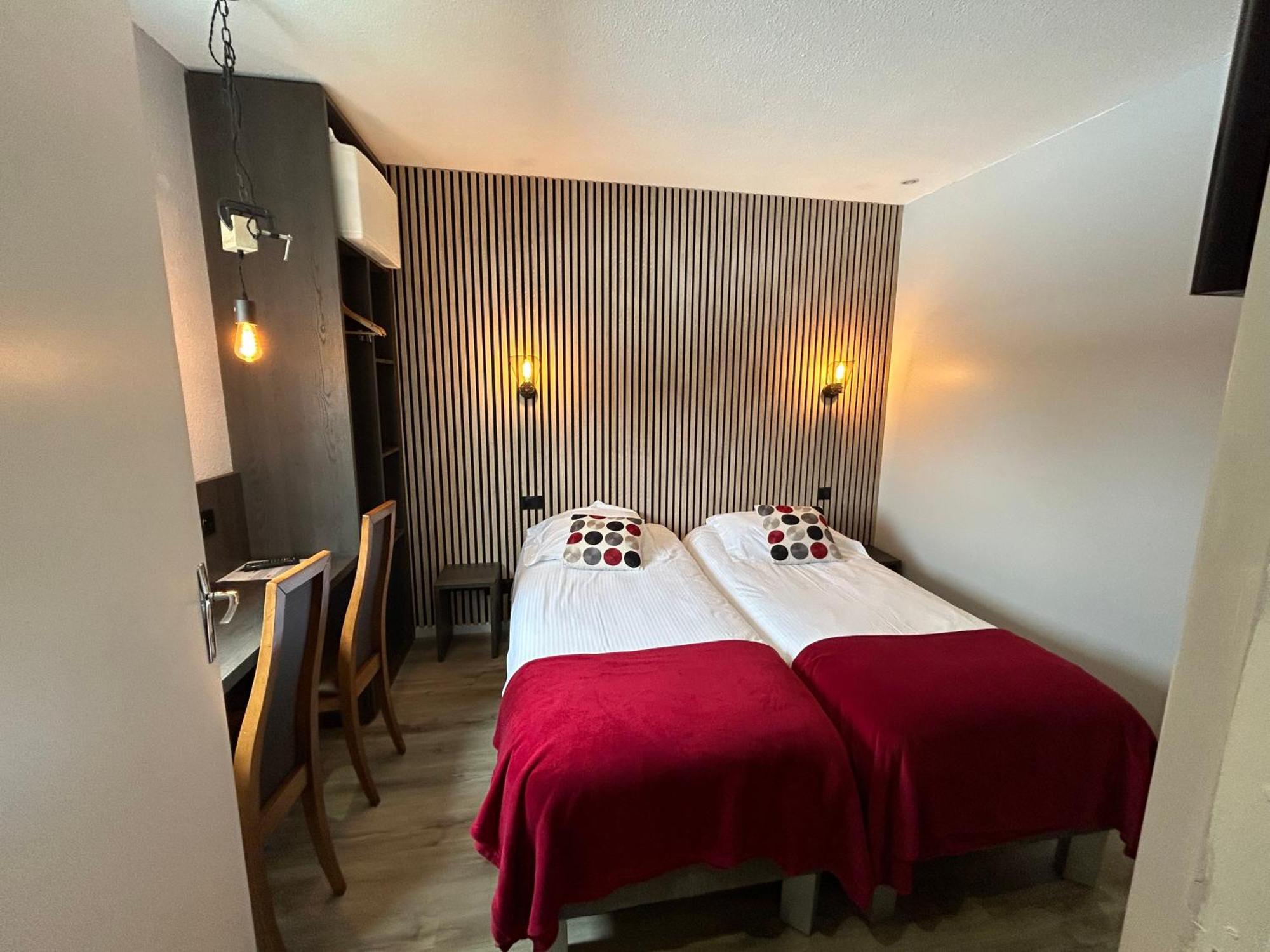 Les Orchidees , Hotel & Restaurant Verdun-sur-Meuse Exterior foto